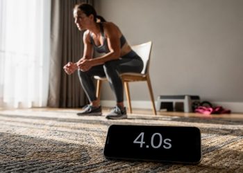 Treinamento excêntrico em casa fortalece músculos e protege articulações com menos repetições
