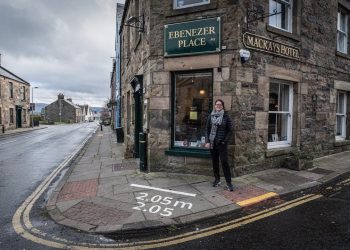 A menor rua do mundo cabe na sua sala e fica escondida numa cidade inglesa