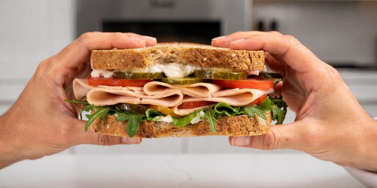 Receita prática de sanduíche simples para qualquer hora do dia