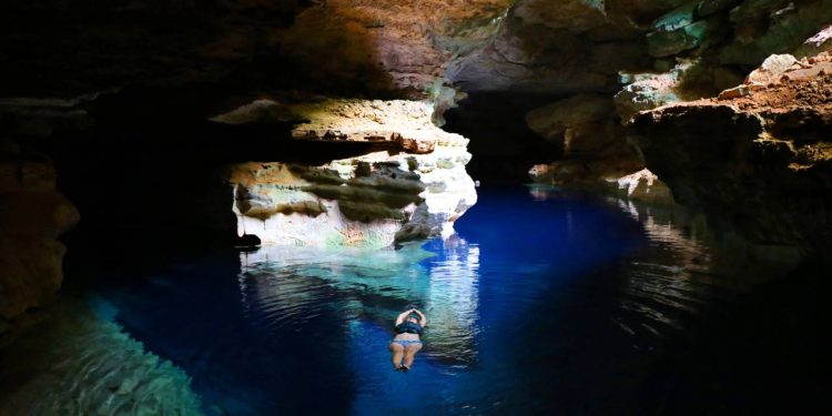Chapada Diamantina: oásis de águas cristalinas no coração do sertão baiano  // Créditos: depositphotos.com / Elena Skalovskaia