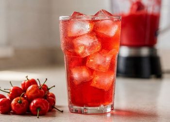 O suco de acerola no dia a dia que combina preparo rápido e sabor natural