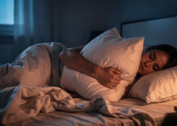 Poucos sabem: o que significa dormir abraçado com o travesseiro?