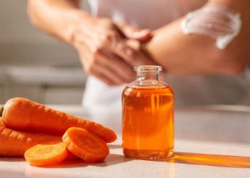 O bronzeador caseiro com apenas 2 ingredientes naturais que potencializa seu bronzeado