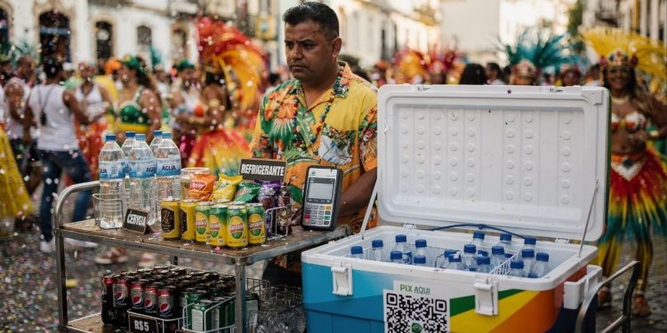 Quanto investir para vender no Carnaval e como evitar prejuízos logo no início