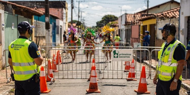 Quanto custa estruturar segurança mínima em um bloco de carnaval comunitário