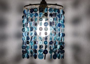 Reaproveite botões e crie uma luminária faça você mesmo com reciclagem criativa