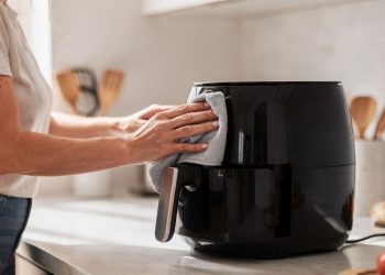 Guia definitivo para manter sua airfryer nova com produtos básicos