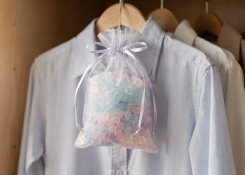 Fiz esse sachê perfumado com 1 produto e meu armário nunca mais ficou com odor ruim
