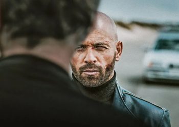 Este suspense frenético da Netflix mostra como um único erro pode destruir a vida de um policial em segundos