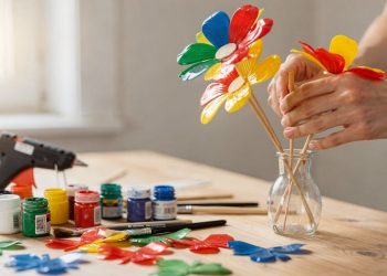 Como fazer flores com garrafas de plástico para decorar vasos, floreiras e jardim