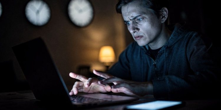 Segundo a psicologia procrastinação ansiosa não é preguiça e tem raiz no medo de errar