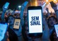Por que a internet fica mais lenta em eventos lotados e como melhorar a conexão