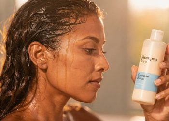 5 truques caseiros para seu cabelo parar de ser oleoso no verão e não precisar lavar todos os dias