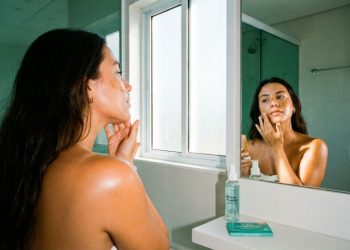 9 truques inteligentes que toda mulher deveria usar na rotina de beleza no verão