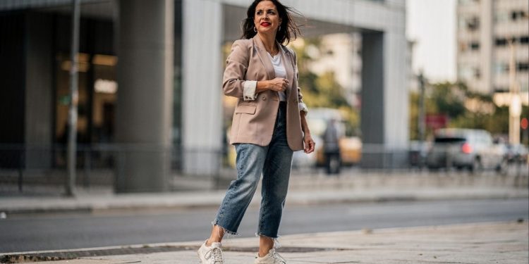 5 "tendências" que sabotam o look da mulher elegante