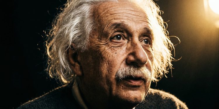 Albert Einstein, físico alemão, afirmou: “A mente que se abre a uma nova ideia jamais volta ao seu tamanho original”