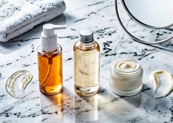 Três passos básicos de skincare para iniciantes ajudam a cuidar da pele de forma simples