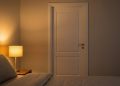 Se você fecha a porta do seu quarto ao dormir, a psicologia diz que você provavelmente possui estas 6 características comuns