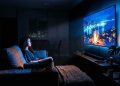 Televisão ligada o dia todo: quando o consumo é baixo e quando pode aumentar a conta de luz