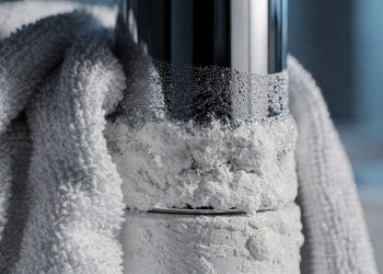 Enrolar a torneira com uma toalha com vinagre: para que serve e por que é recomendado?