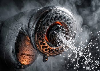 Quanto custa tomar 3 banhos de 15 minutos por dia com chuveiro elétrico