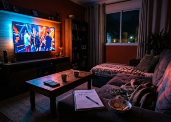 Quanto gasta deixar a TV ligada por 5 horas todos os dias