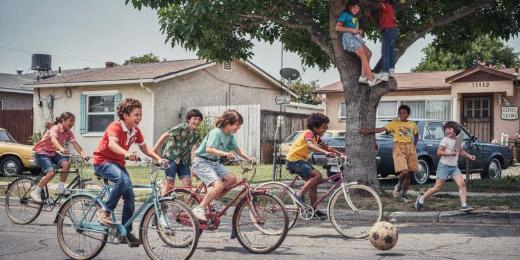 A psicologia explica que as crianças que cresceram na década de 60 aprenderam a ser resilientes e a modernidade acidentalmente eliminou isso de toda uma geração