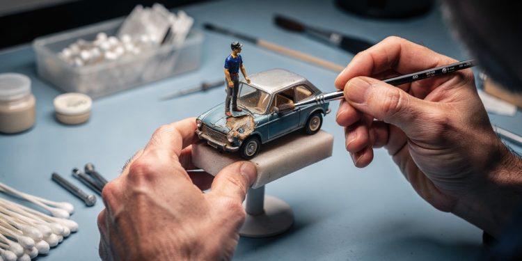 A restauração de brinquedos varia conforme material, detalhamento e valor afetivo