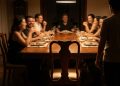Psicólogos revelam o que significa quando alguém sempre escolhe o último lugar à mesa