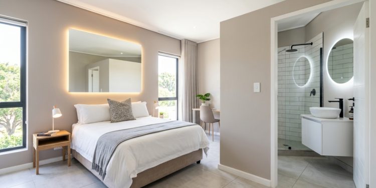 Como transformamos um quarto simples em suíte gastando menos do que imaginávamos