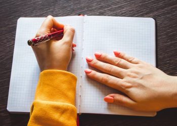Novo estudo psicológico garante: pessoas canhotas podem ter uma vantagem única na vida