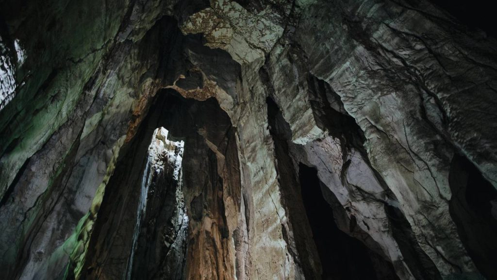 caverna Aleksandr Verevkin