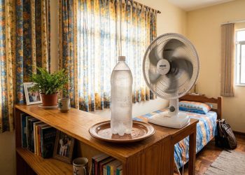 Diga adeus ao calor sufocante: usar garrafa PET no quarto é a alternativa que está em alta