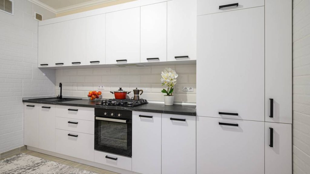 caixa embaixo do forno