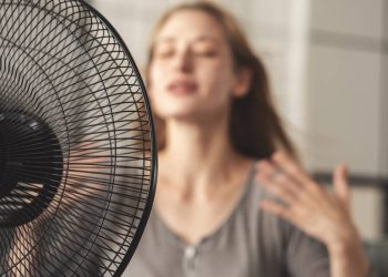 Quanto custa deixar o ventilador ligado a noite inteira no verão