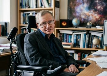 Uma reflexão de Stephen Hawking que nos faz pensar: "As pessoas quietas e silenciosas são as que têm as mentes mais fortes e mais ruidosas”