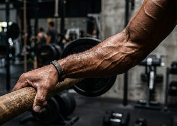 Os 4 melhores exercícios para fortalecer os antebraços e melhorar a pegada em qualquer atividade física