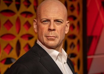 Frase do dia de Bruce Willis: "Eu sempre tive confiança. Antes da fama, essa confiança me meteu em encrenca. Depois da fama, me meteu em ainda mais encrenca.”