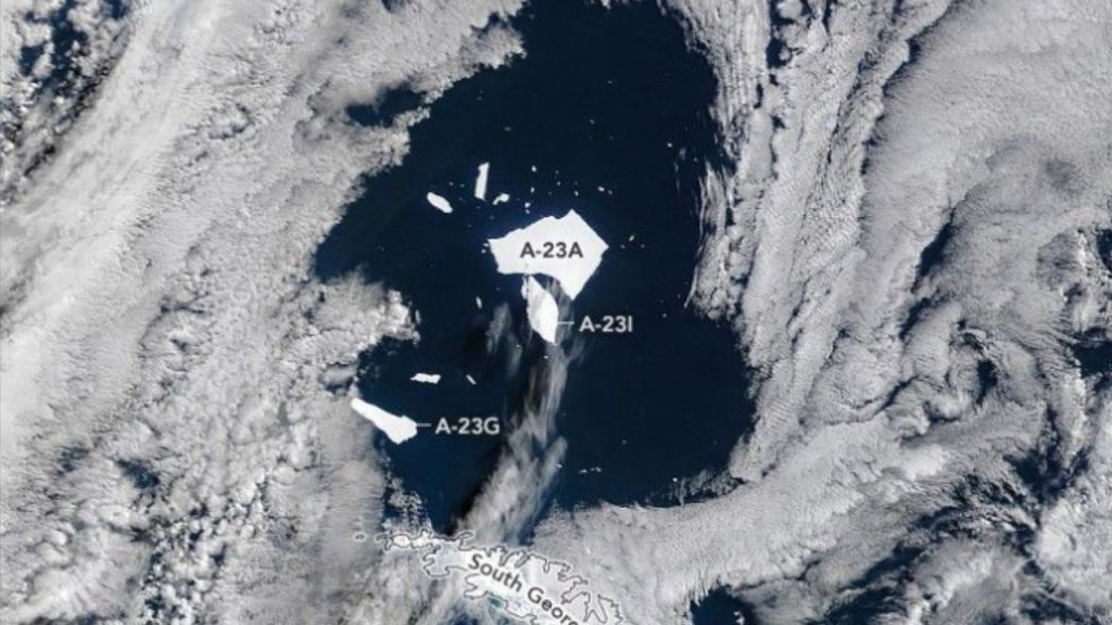 O maior iceberg do planeta desmoronou e desmanchou-se no oceano, afirma NASA