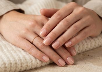Suas unhas, só que melhores: a tendência que transforma o natural em novo luxo