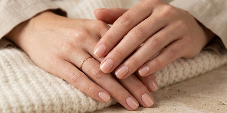 Suas unhas, só que melhores: a tendência que transforma o natural em novo luxo