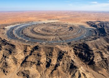 O olho da África: uma cúpula gigante que revela segredos de milhões de anos do continente africano