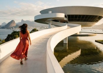 A cidade do outro lado da baía com qualidade de vida superior à do Rio de Janeiro e praias oceânicas que a capital inveja