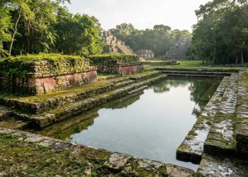 A água mais pura dos Maias era também o seu veneno mais lento