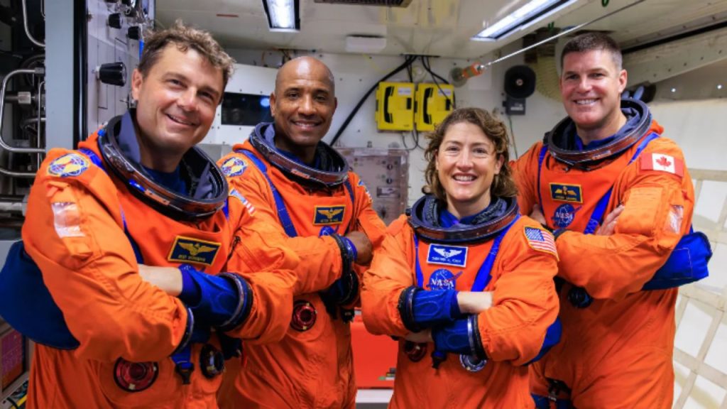 Astronautas observaram flashes brilhantes na Lua. Cientistas estão surpresos