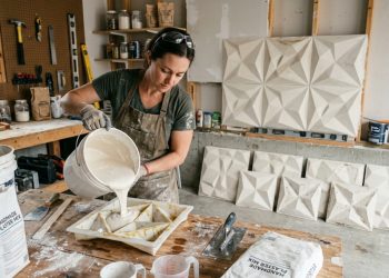 Placas 3D com gesso e argamassa reduzem custos e renovam paredes