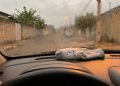 O método que desembaça o para-brisa do carro em menos de 60 segundos usando ar quente e ar-condicionado ao mesmo tempo