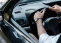 Alguns motoristas estão destruindo seus carros sem saber: desligar o motor para economizar combustível pode trazer consequências para todo o sistema