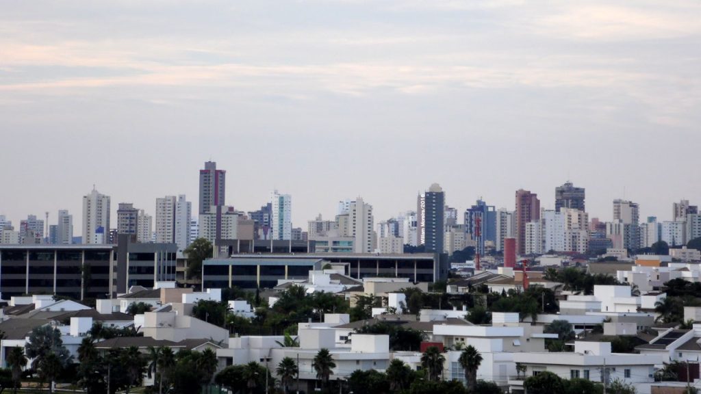 A 4ª melhor cidade do Brasil para viver, saneamento top 5 e maior atacado da América Latina: o interior mineiro que supera capitais