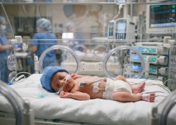 O bebê mais prematuro do mundo tinha 0% de chances, sobreviveu e entrou para a história da medicina